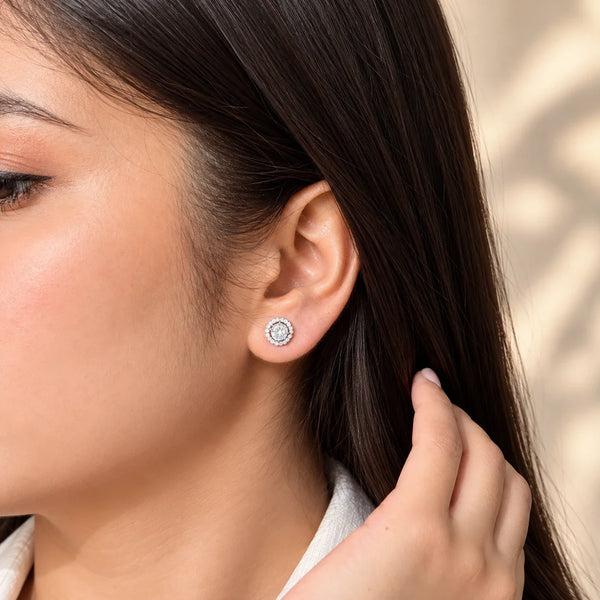 Women's Silver Round Halo Stud Earrings with Sparkling Zircon