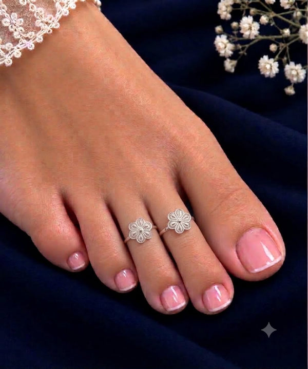 925 Sterling Silver Adjustable 8-Petal Embossed Flower Women Toe Ring
